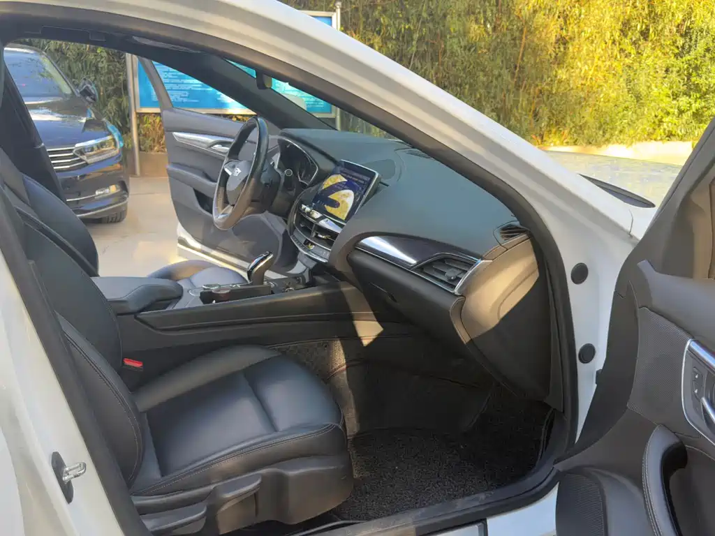 Cadillac CT5 — миниатюра 17