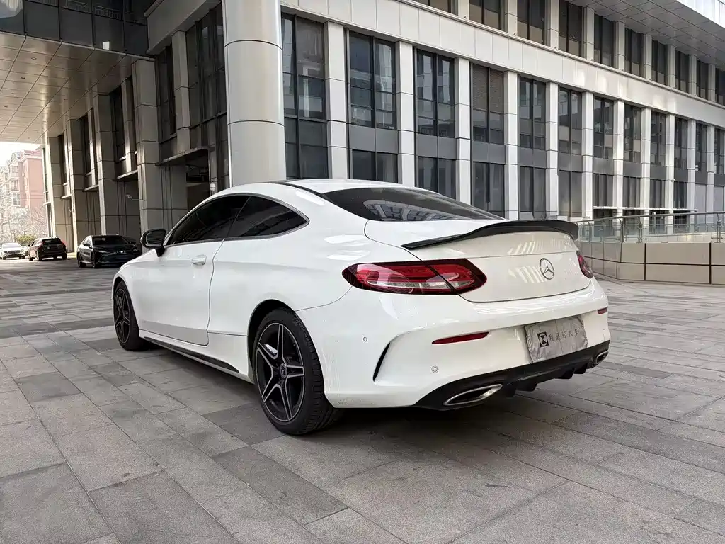 MERCEDES-BENZ C CLASS