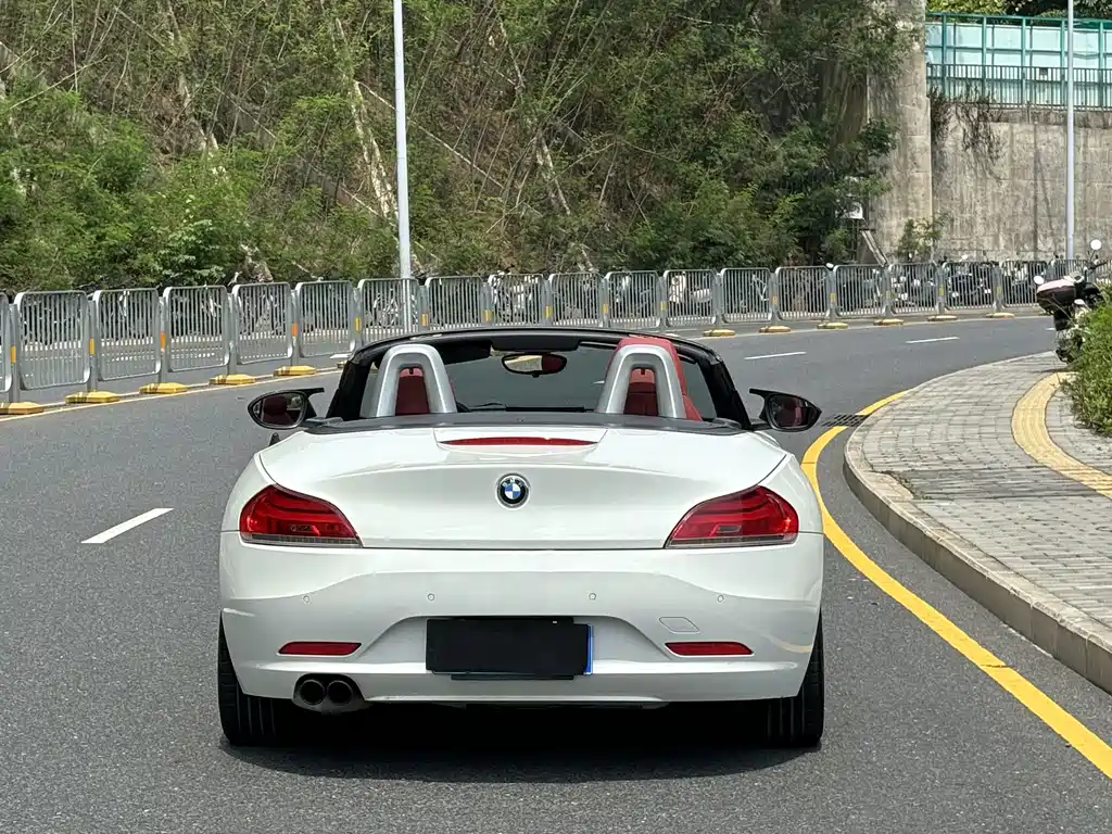 BMW Z4 — миниатюра 14