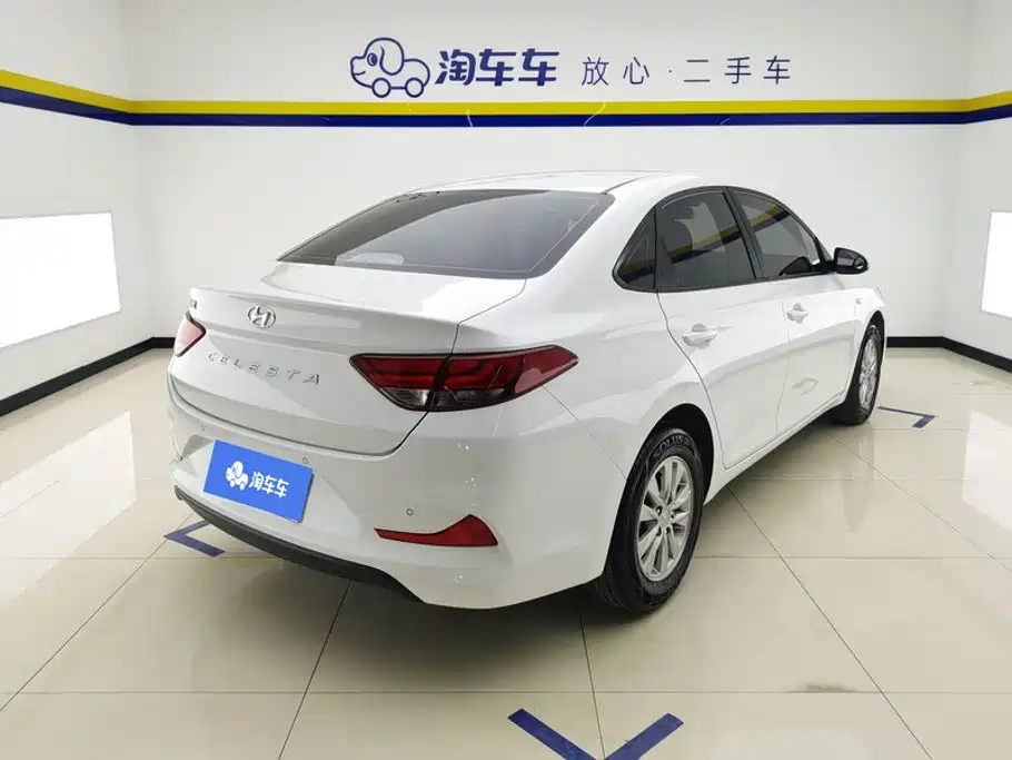 Hyundai Elantra — миниатюра 3