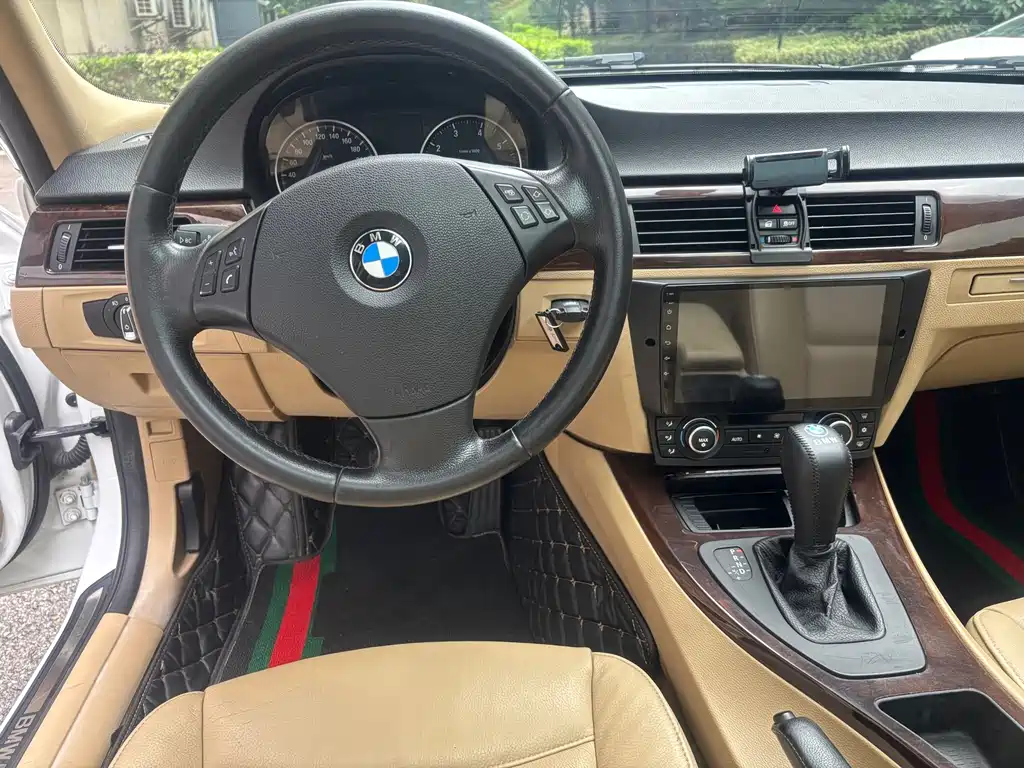 BMW 3 Series 3 2012 320i Luxury
