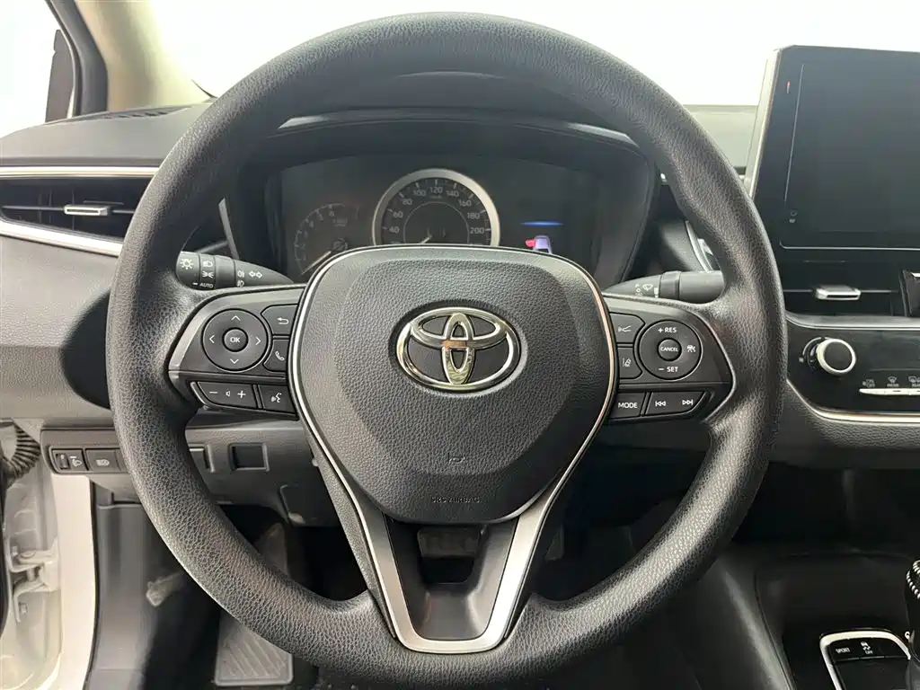 Toyota Corolla - фото 13