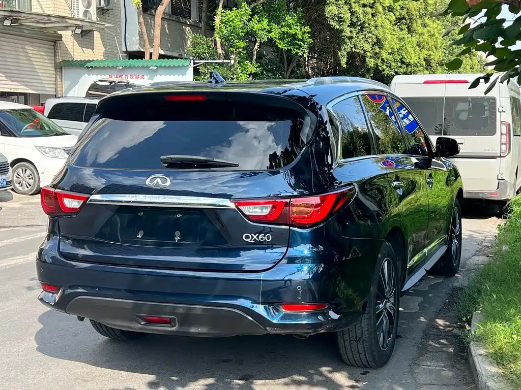 Infiniti QX60 (Import) — миниатюра 2