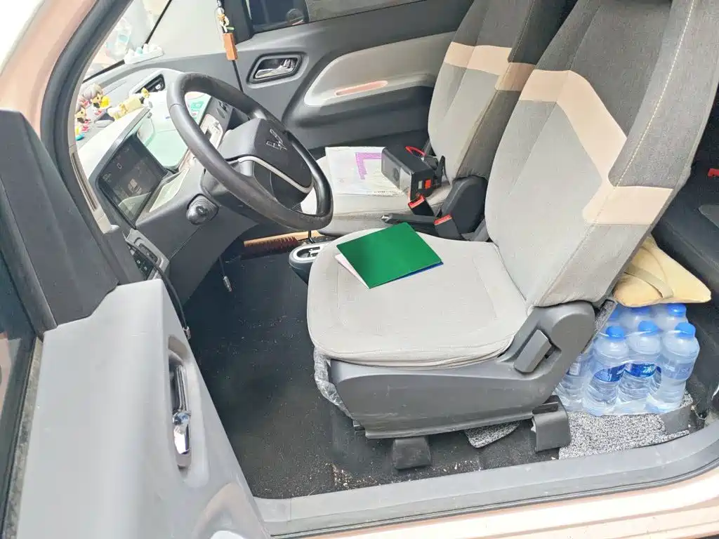 Wuling MINIEV — миниатюра 11