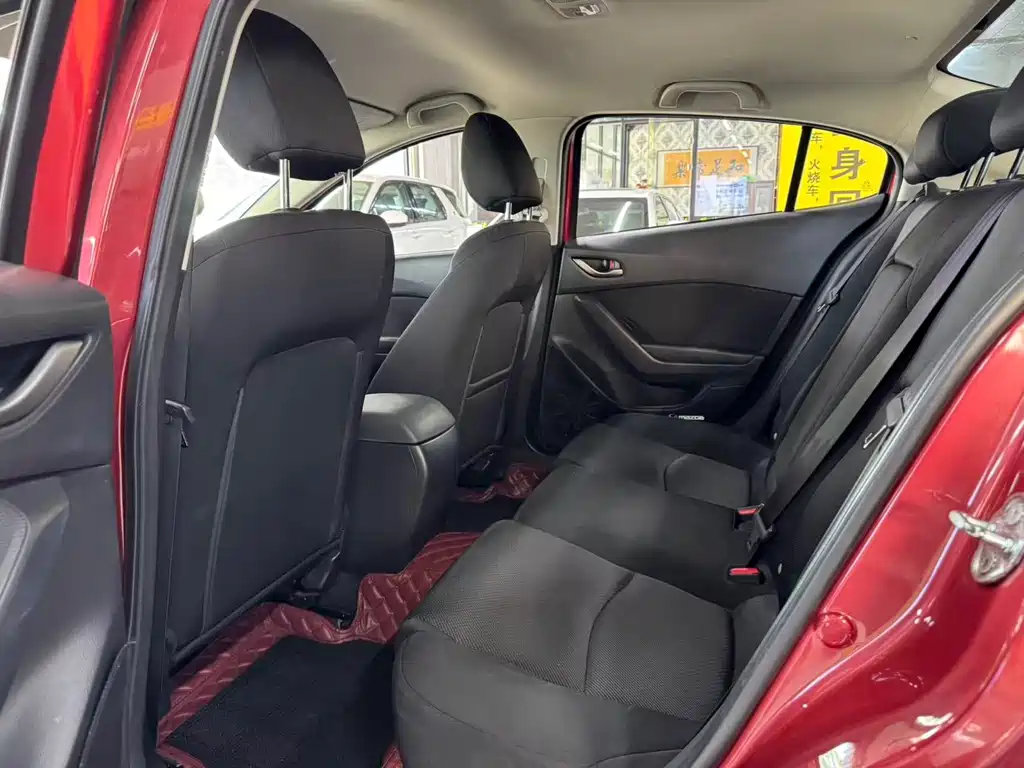 Mazda 3 Axela — миниатюра 8