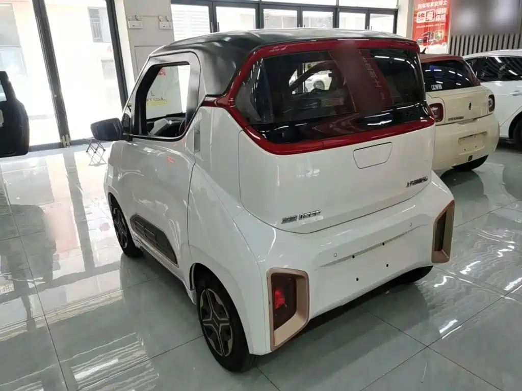 Baojun E200 — миниатюра 5