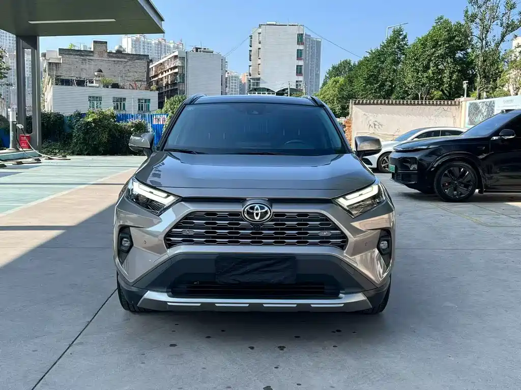 Toyota RAV4 — миниатюра 2