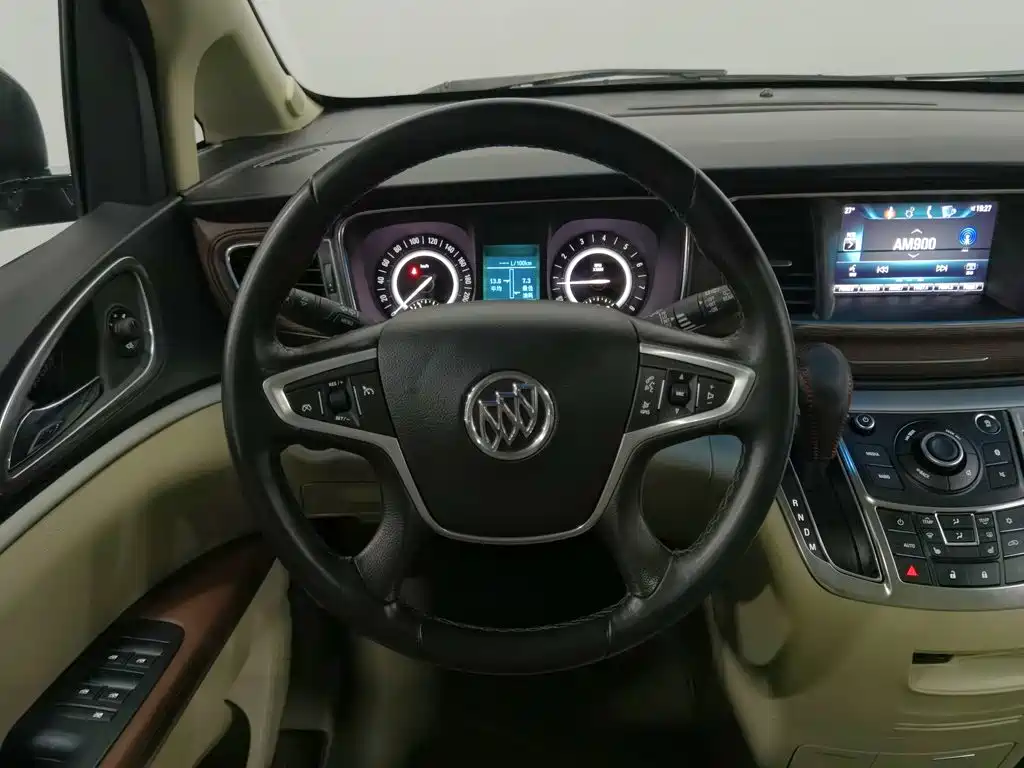 Buick GL8 — миниатюра 11