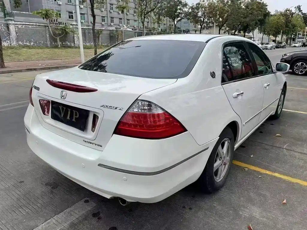 Honda Accord 2007 2.4L AT Luxury