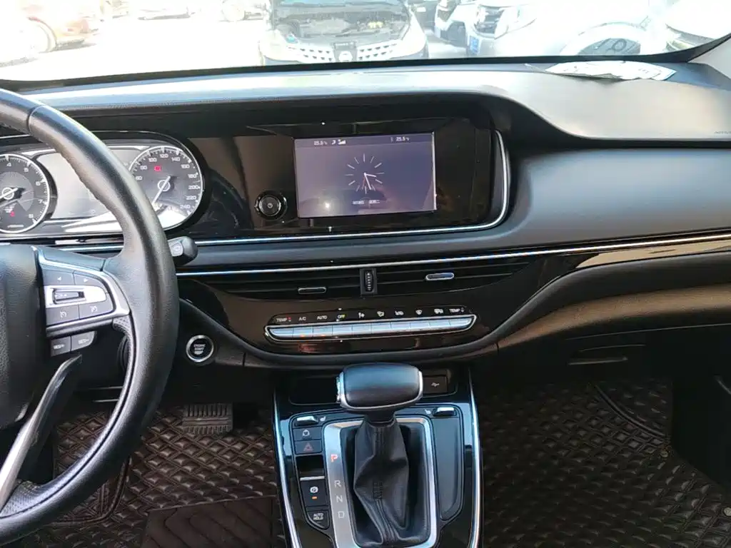 GAC Motor Trumpchi M6 — миниатюра 13