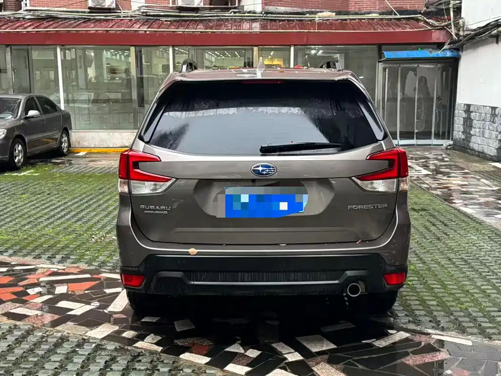 SUBARU FORESTER