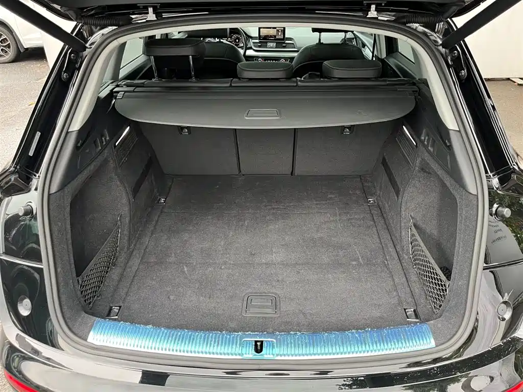 Audi Q5L 2020 40 TFSI Fashion