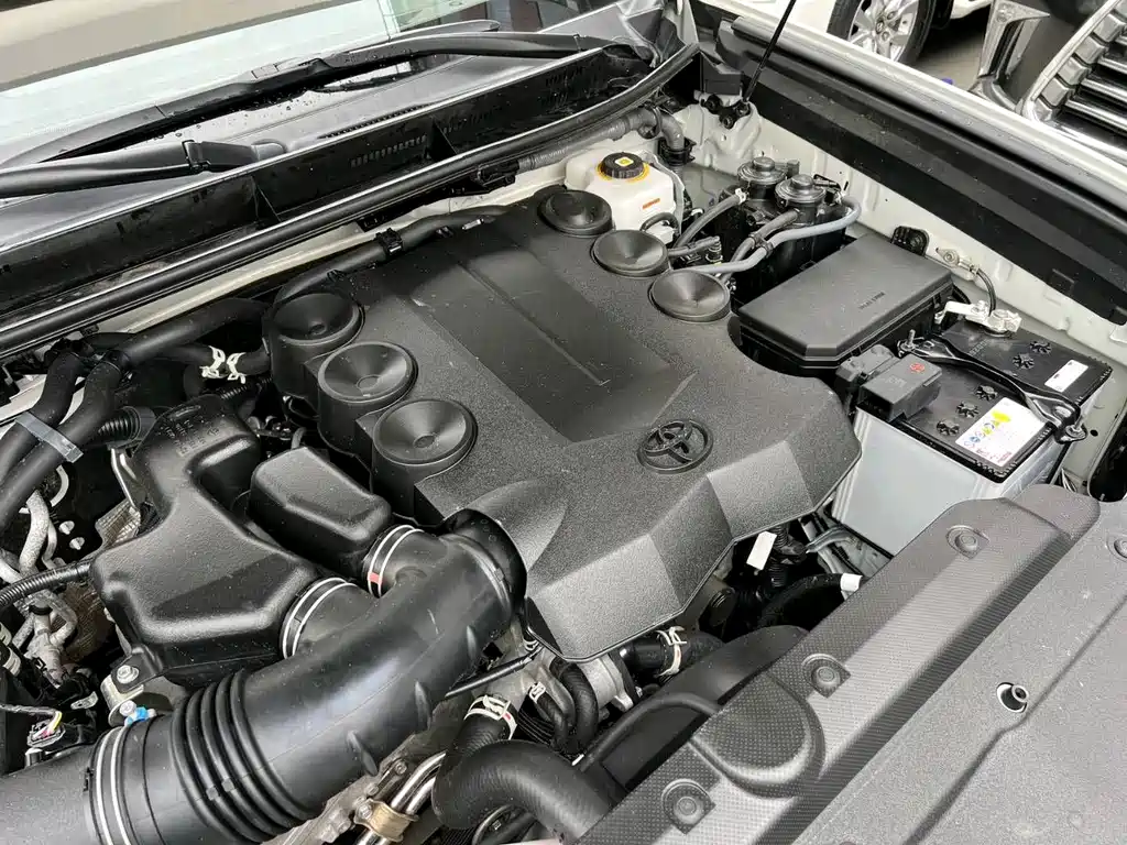 Toyota Land Cruiser Prado 2023 4.0L AT