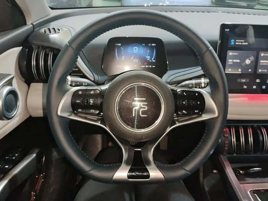 BYD Yuan Plus — миниатюра 15