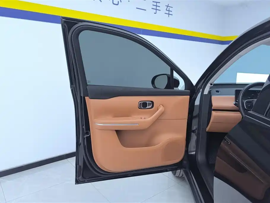Leapmotor C16 2026 280 6 мест