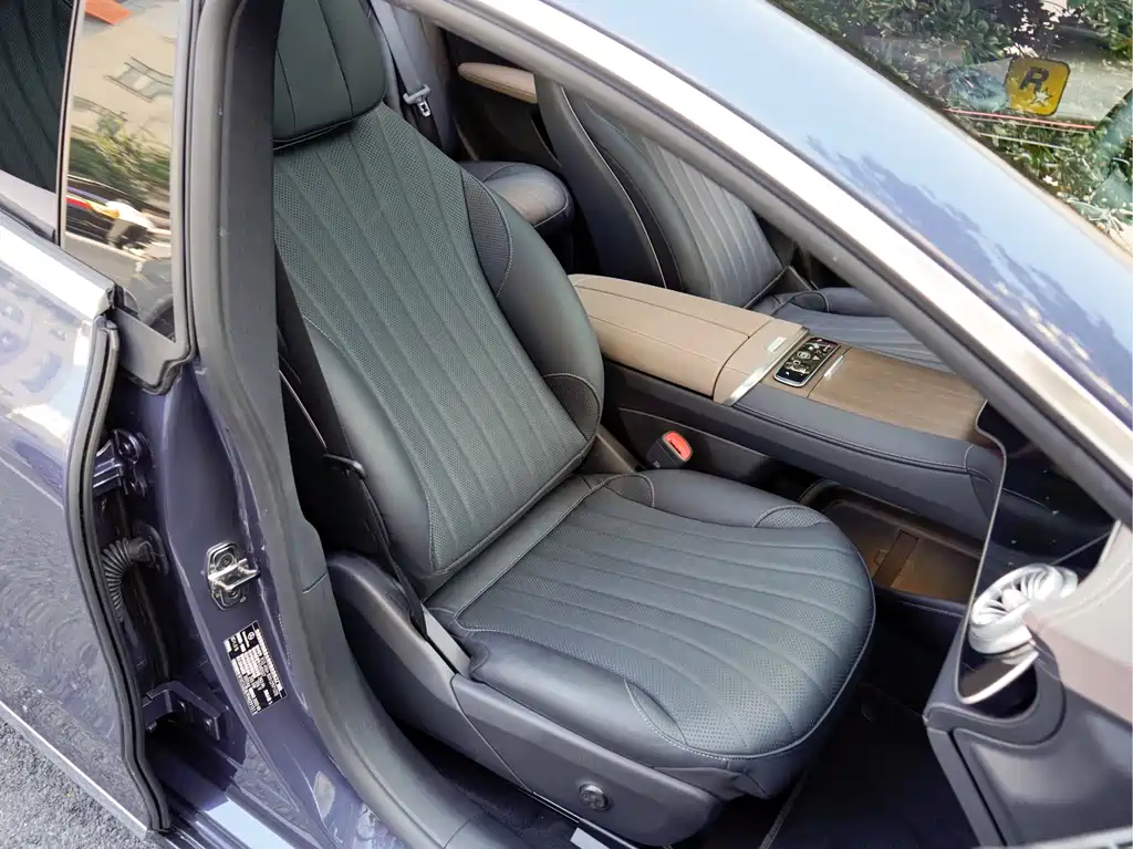 Mercedes-Benz EQS — миниатюра 16