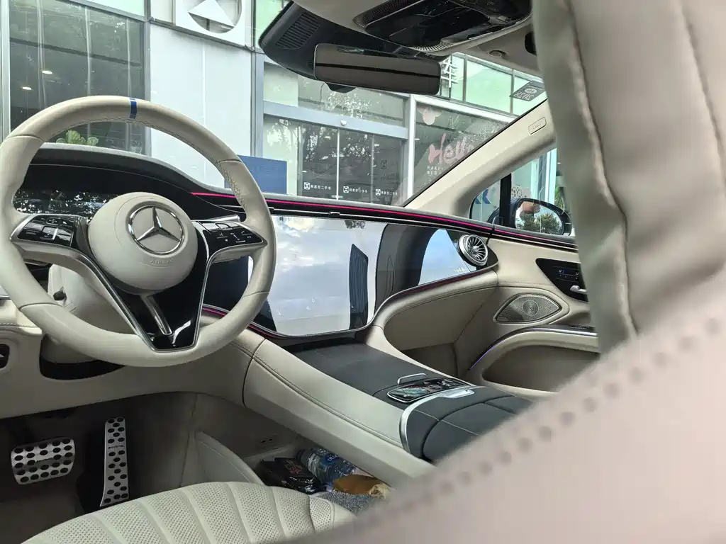 Mercedes-Benz EQS — миниатюра 13