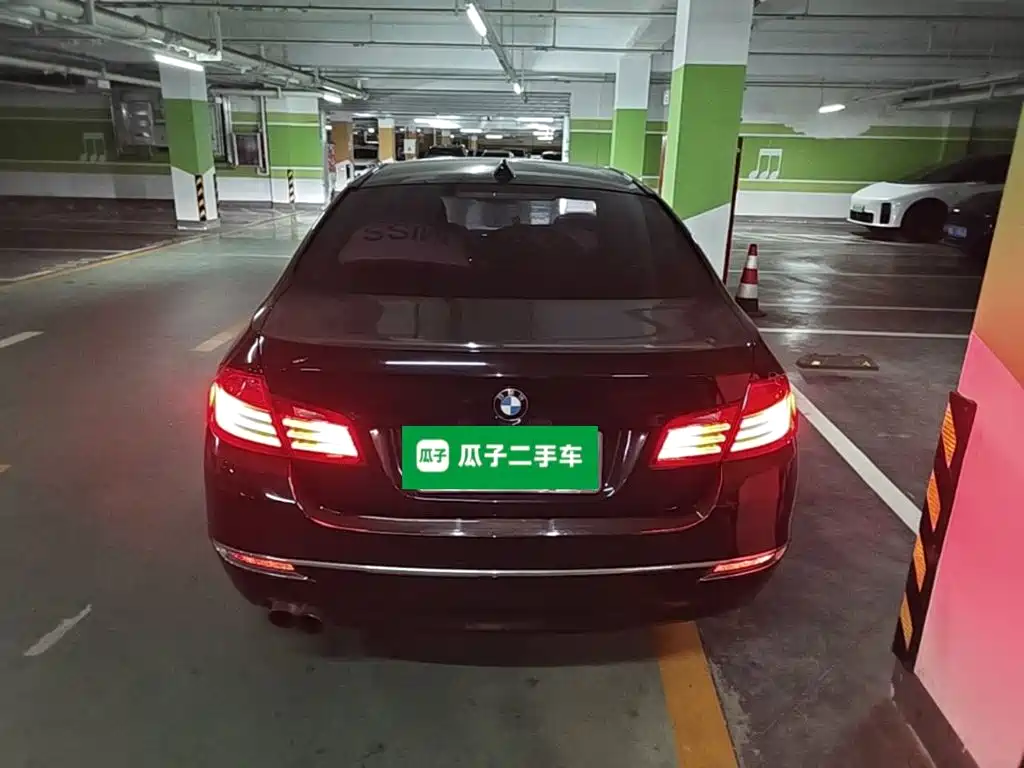 BMW 5 Series — миниатюра 6