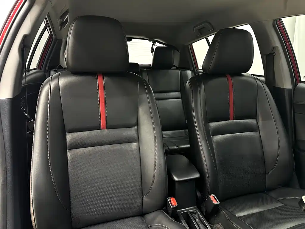 Toyota Yaris L — миниатюра 12