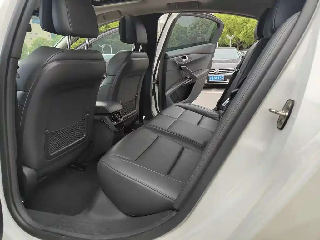 Peugeot 508 — миниатюра 9