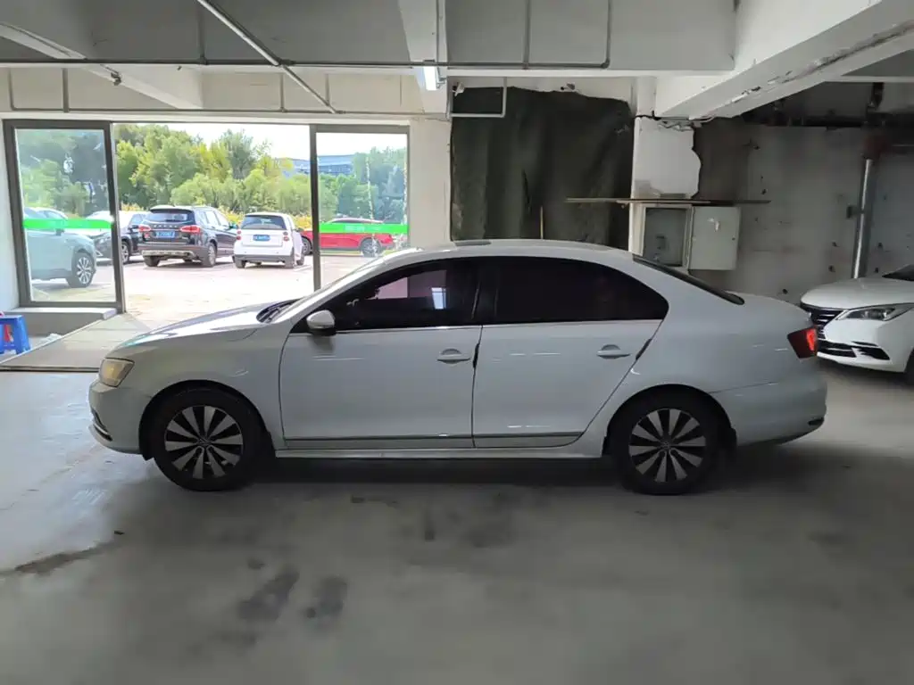 Volkswagen Sagitar — миниатюра 4