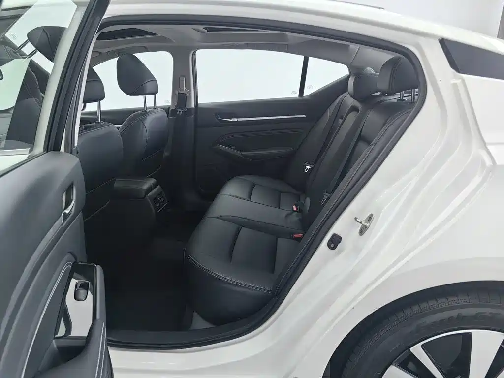 Nissan Teana — миниатюра 15