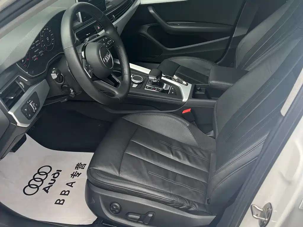 Audi A4L 2019 40 TFSI Fashion VI