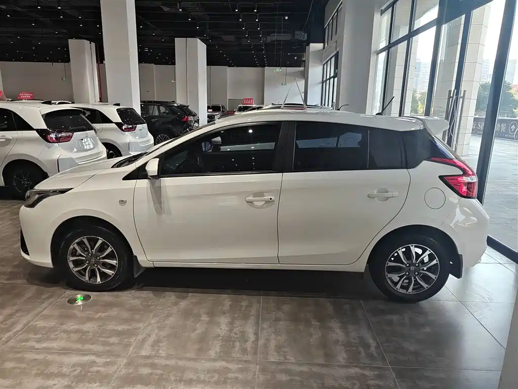 TOYOTA YARIS L ZHIXUAN