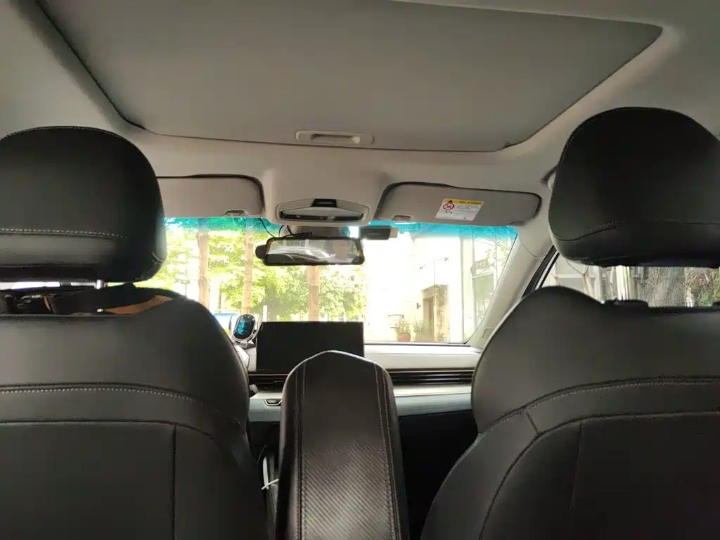 Geely Emgrand L — миниатюра 14