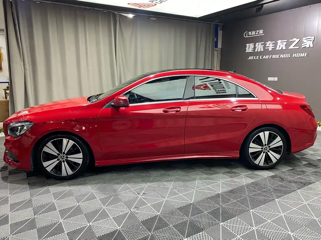 Mercedes-Benz CLA 2017 CLA 200 Fashion
