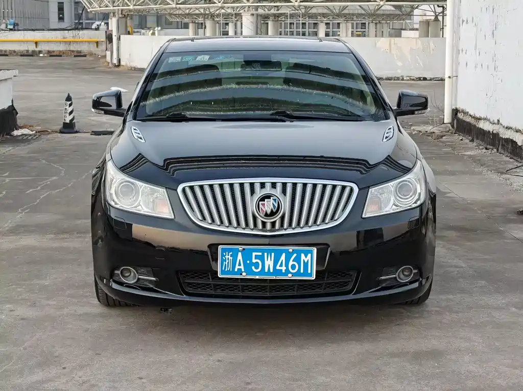 Buick LaCrosse — миниатюра 2