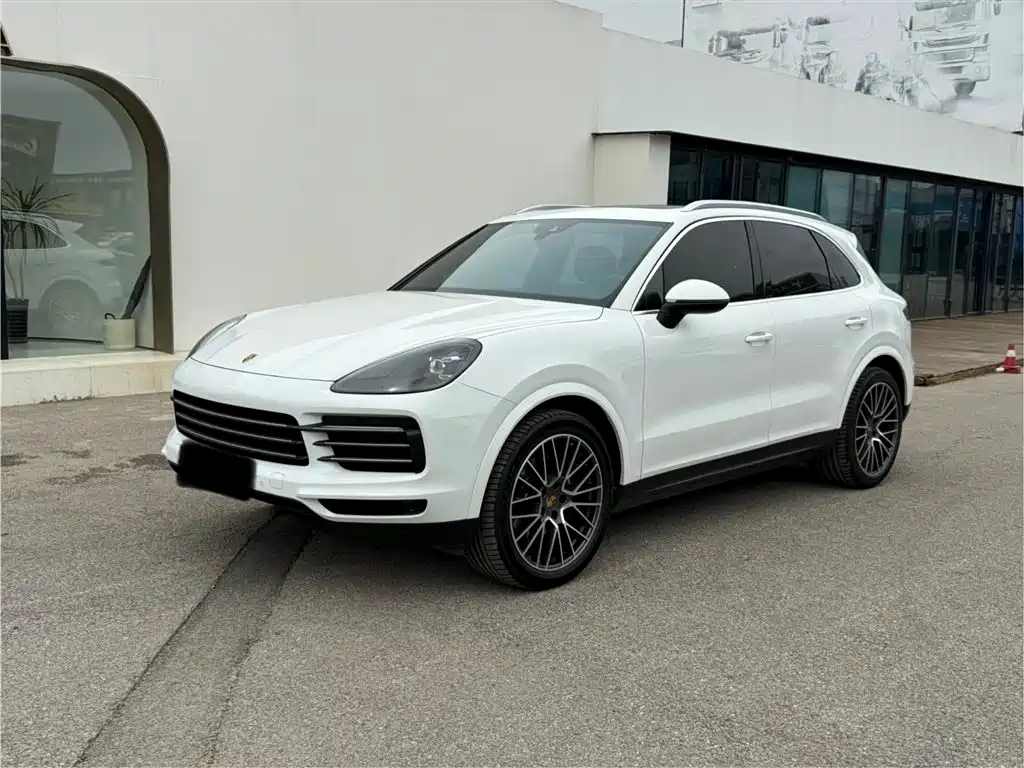 Porsche Cayenne 2021