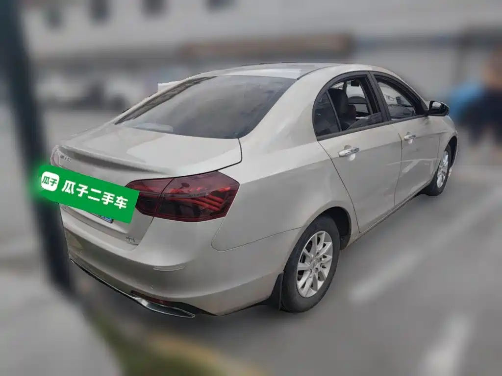 Geely Emgrand — миниатюра 5