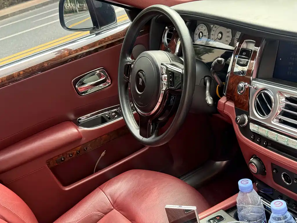 Rolls-Royce Ghost — миниатюра 16