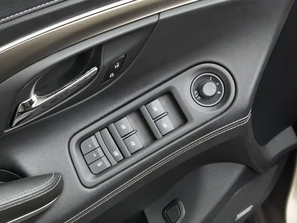 Buick LaCrosse — миниатюра 9