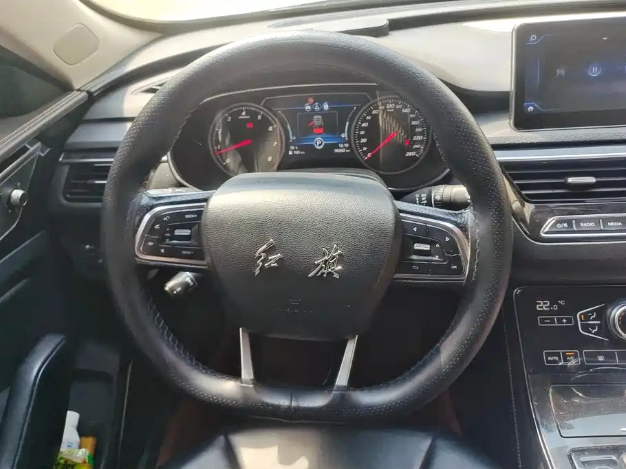 Hongqi Hongqi H5 — миниатюра 15