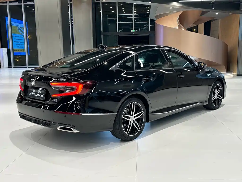 Honda Accord — миниатюра 4