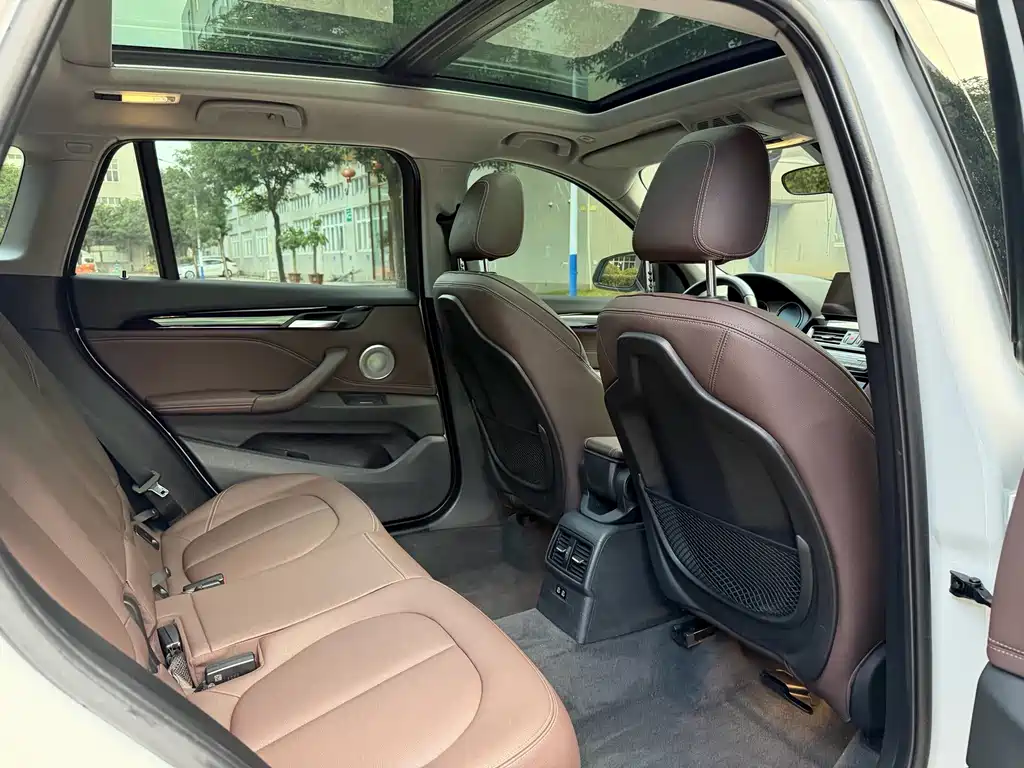 BMW X1 — миниатюра 8