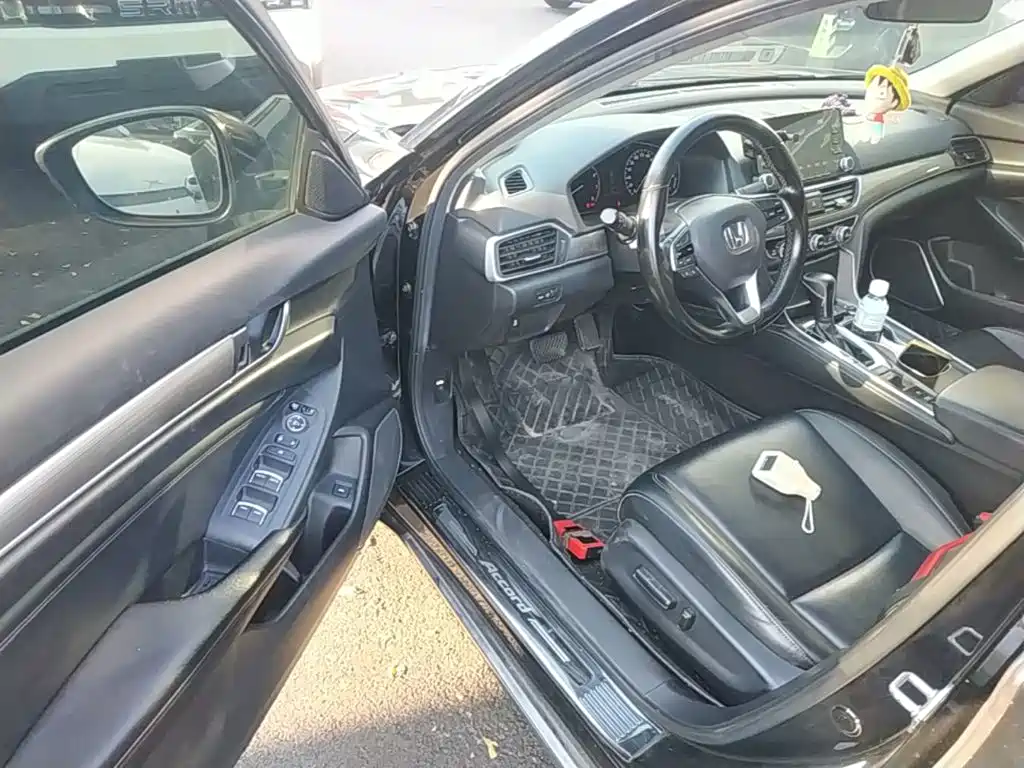 Honda Accord — миниатюра 16