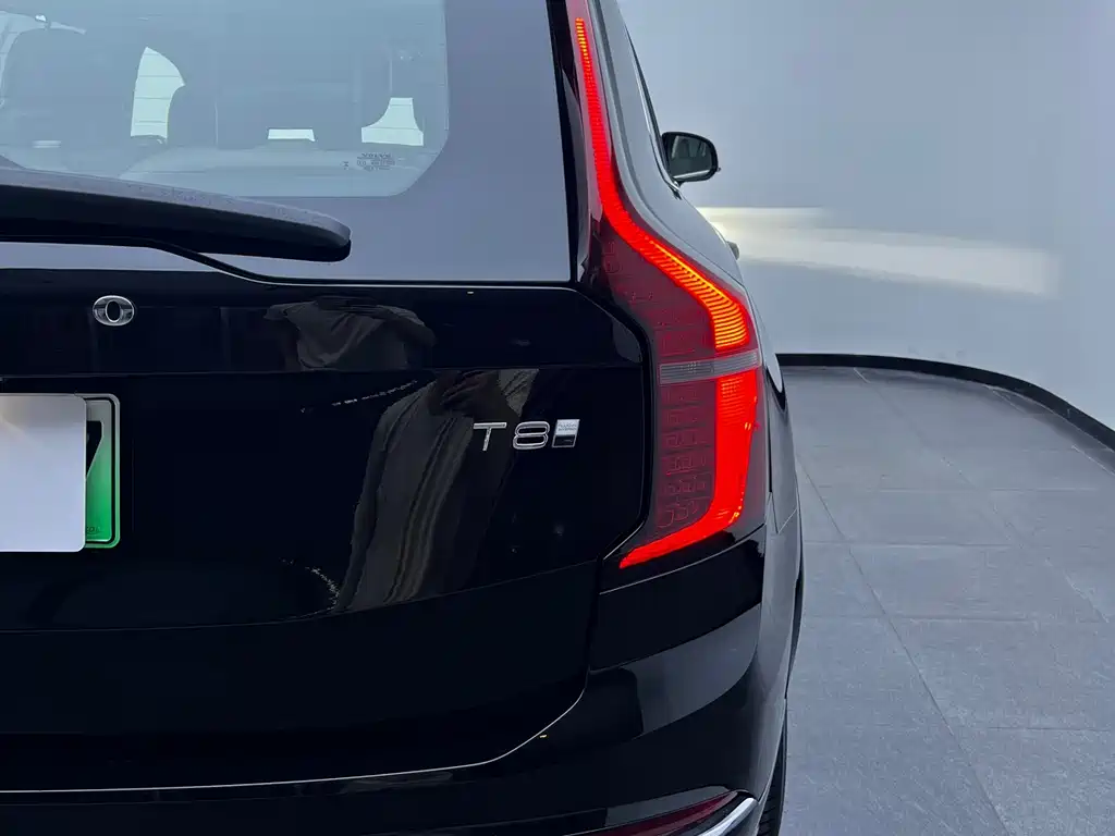 Volvo XC90 PHEV — миниатюра 27