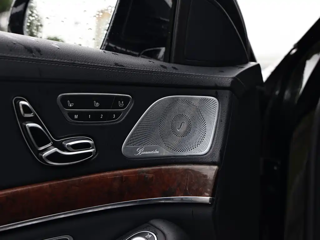 Mercedes-Benz S-Class — миниатюра 9