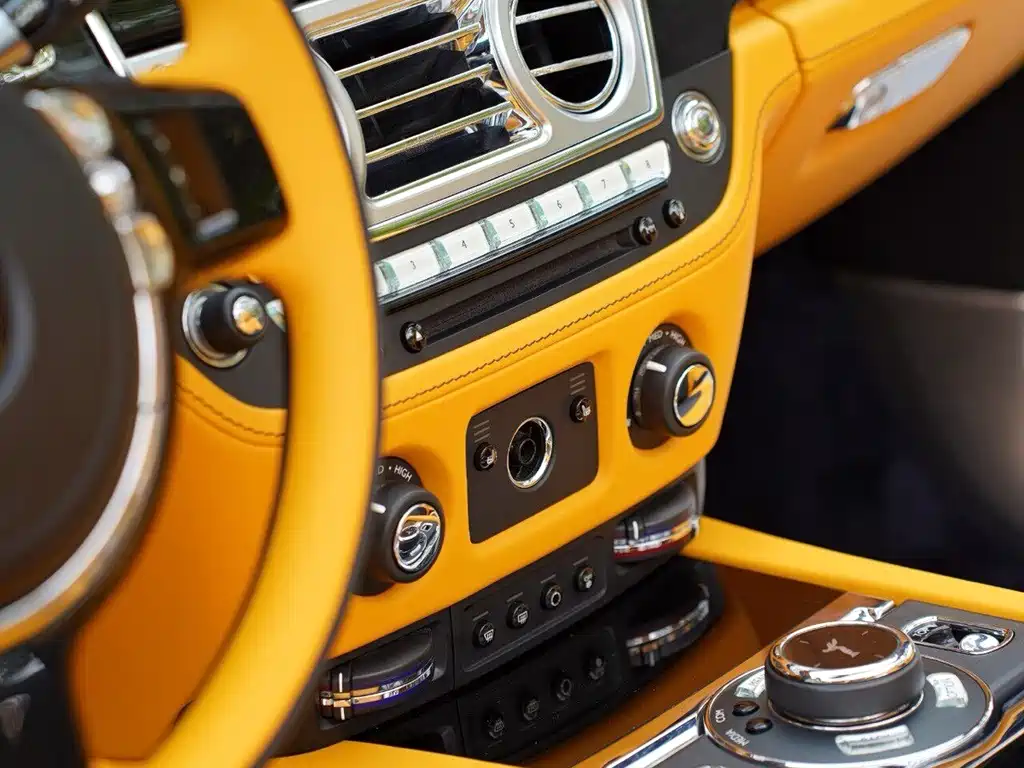 Rolls-Royce Dawn — миниатюра 5
