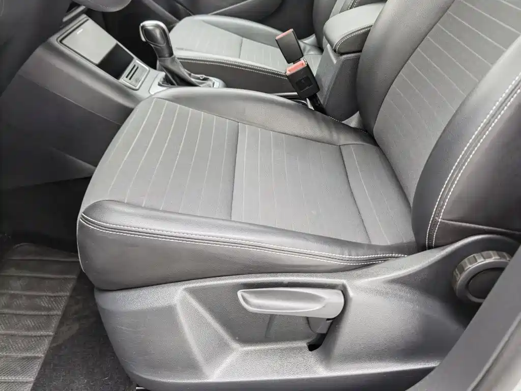 Volkswagen Tiguan — миниатюра 20