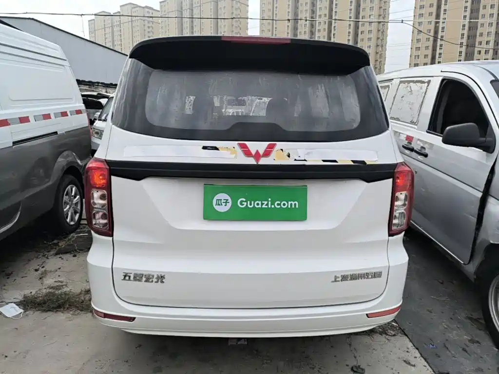 Wuling Hongguang — миниатюра 6