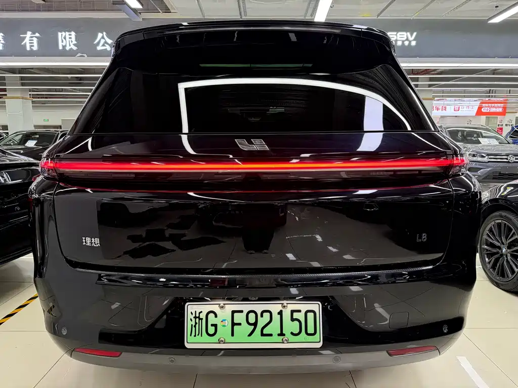 Li Auto L8 2023 Pro