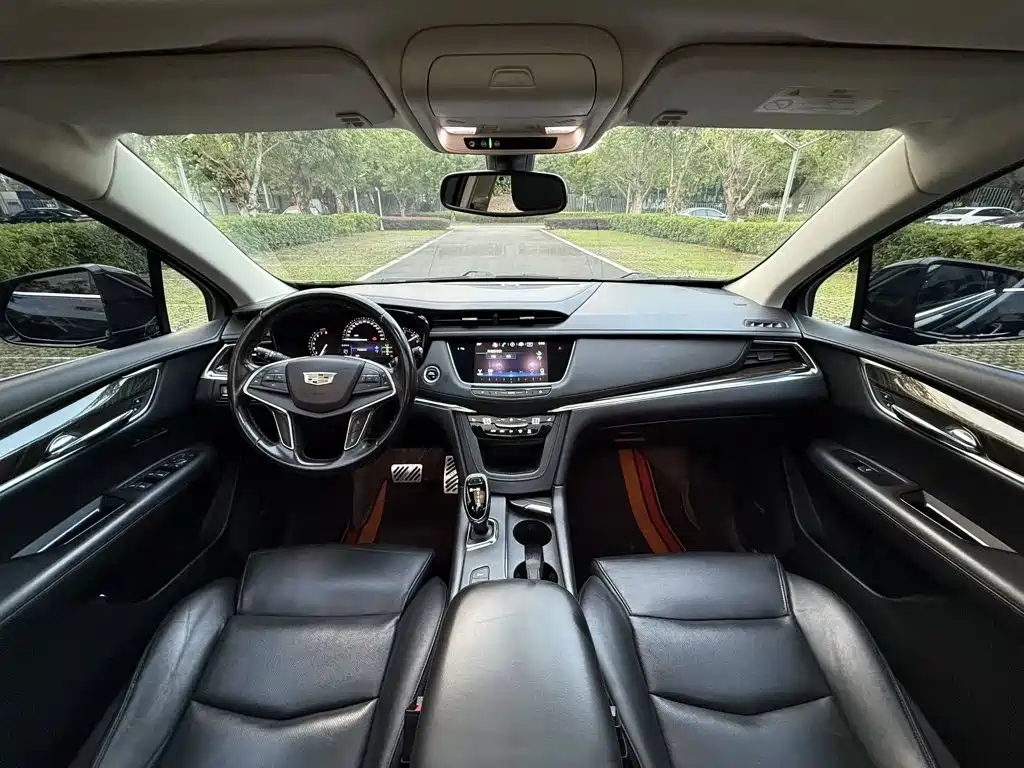 Cadillac XT5 — миниатюра 7