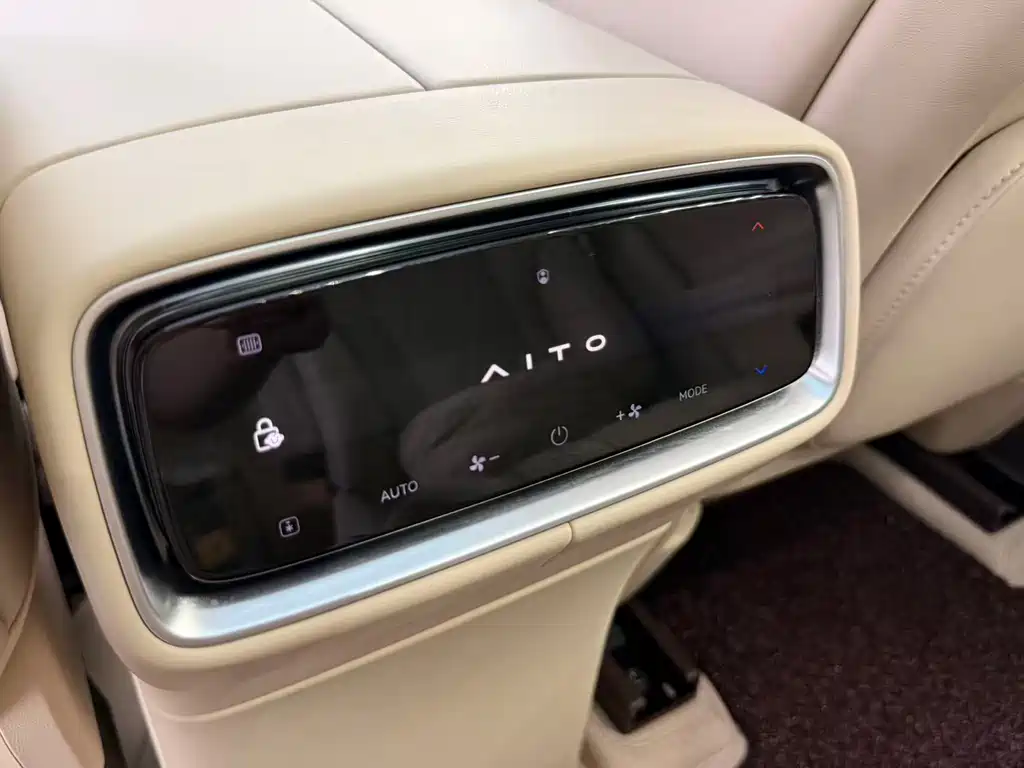 AITO AITO M9 — миниатюра 8