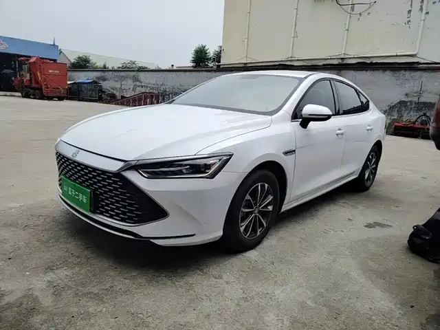 2023 BYD Qin