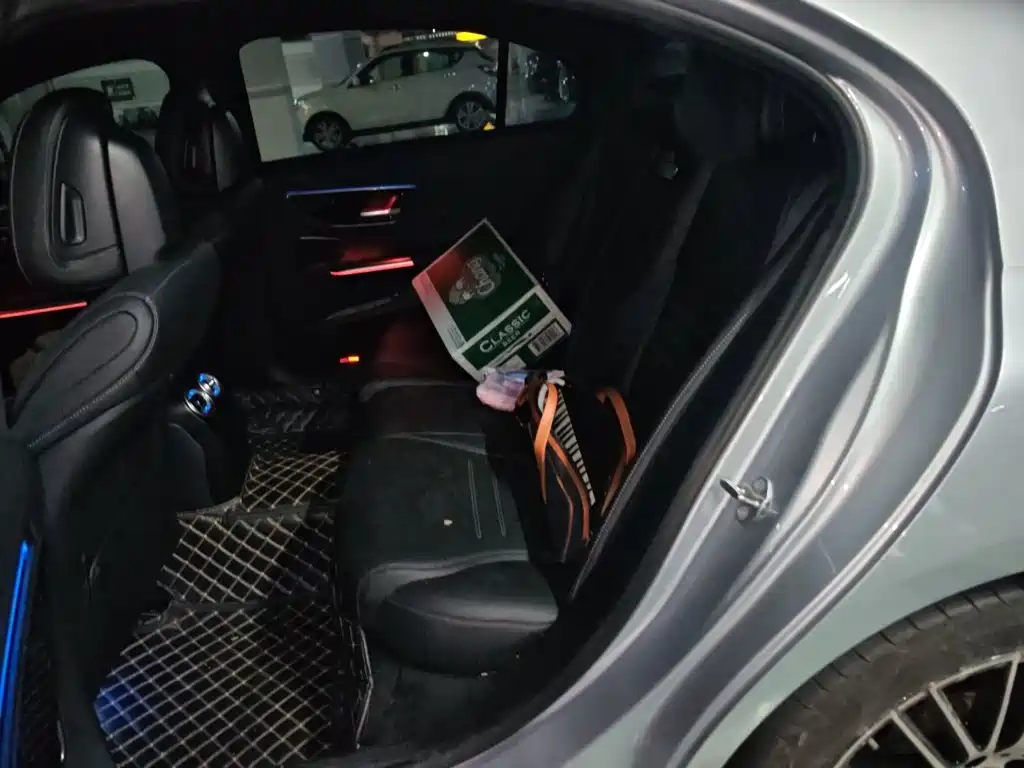 Mercedes-Benz C-Class — миниатюра 18
