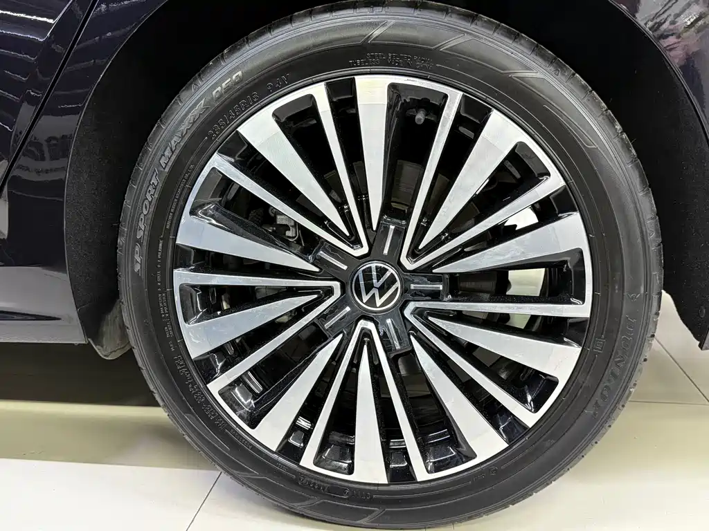 Volkswagen Passat — миниатюра 14
